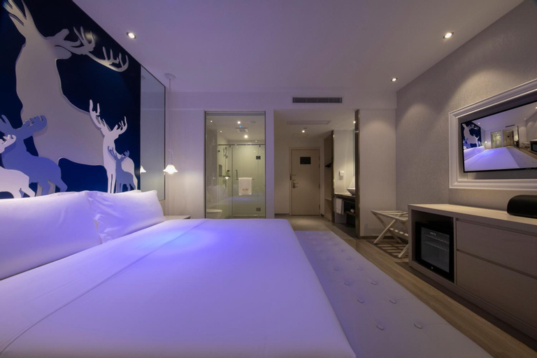 Bedroom 16