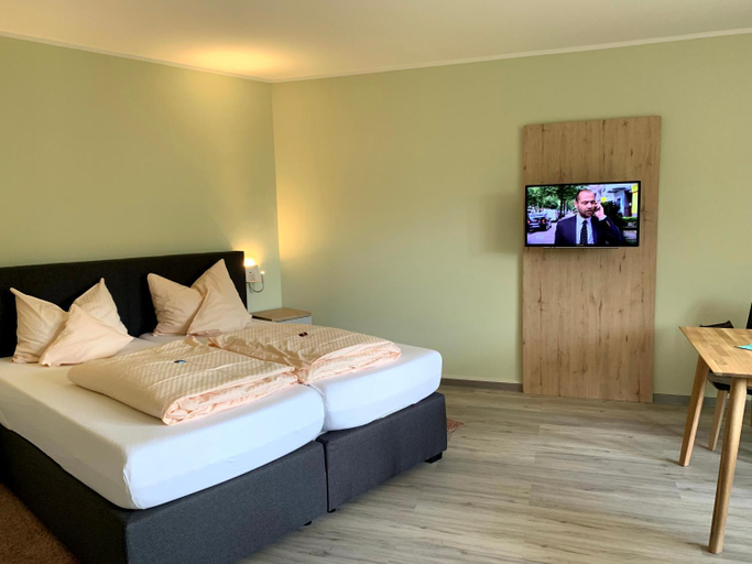 Bedroom 2, Hotel Schmidt's Hoern, Friesland