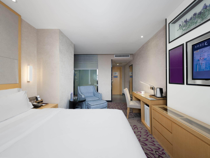Bedroom 13