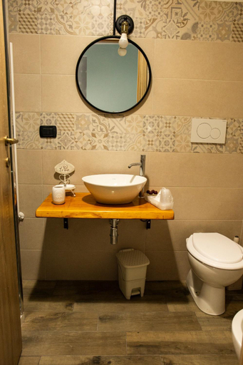Others 5, DoSe di relax, Caserta