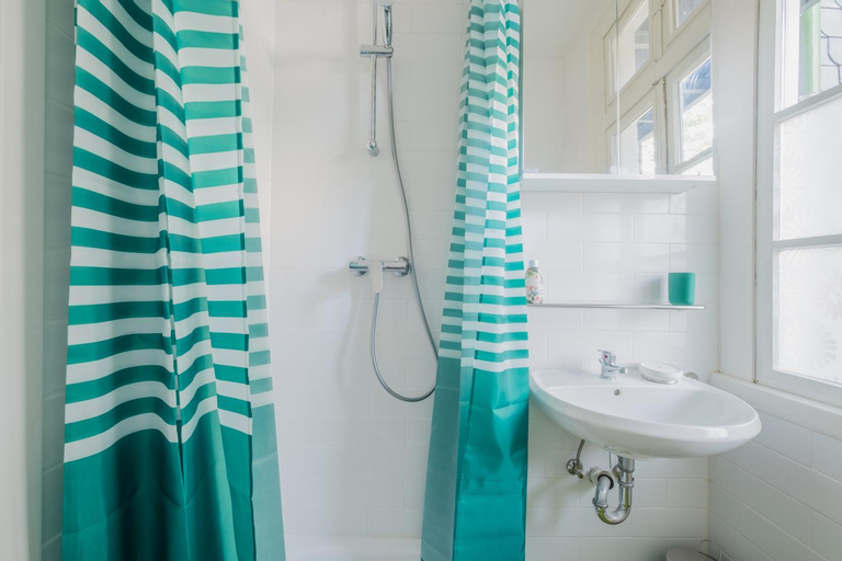 Bathroom 9