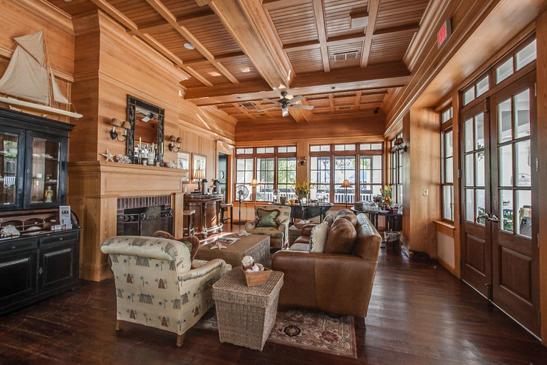 Food & Drinks, The Cottages on Charleston Harbor, Berkeley