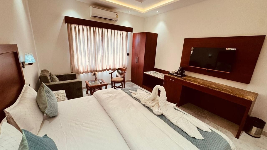 Others 5, Hotel Scala, Chhatarpur