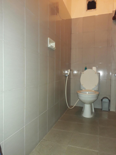 Bathroom 8
