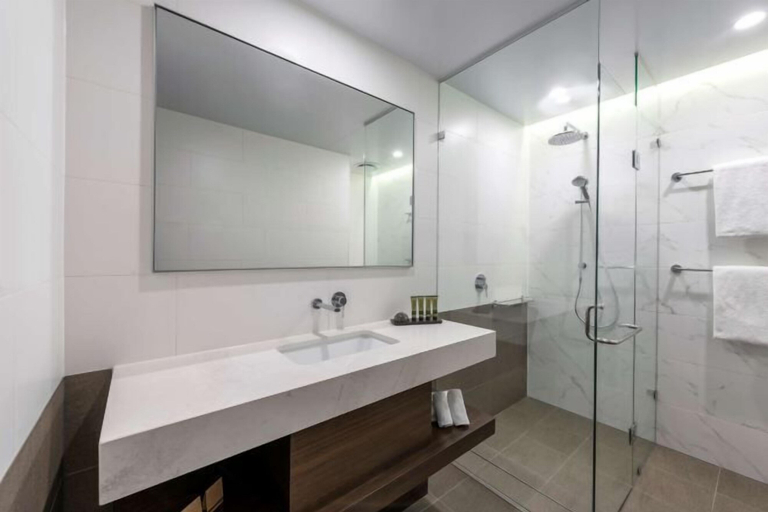 Bathroom 26