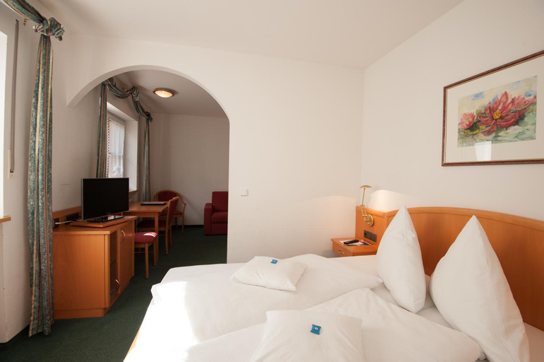 Bedroom 2, Hotel Schwaiger, Ebersberg