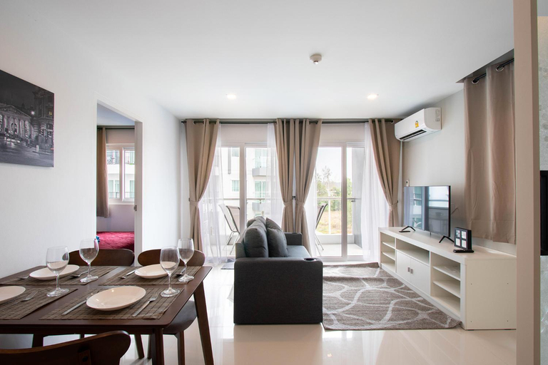 Dining Room 10