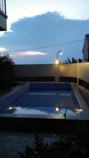 Swimming Pool 8