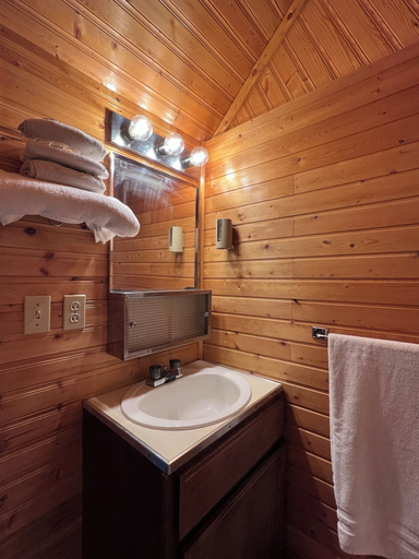 Others 4, Tal-Adventures Lodge, Matanuska-Susitna