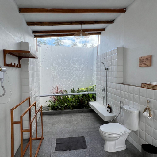 Bathroom 5, Sadi Beach House, Bintan Island, Bintan Regency