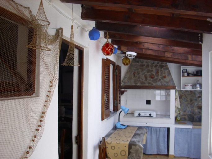 Others 2, Hospedaria Bernardo, Mafra