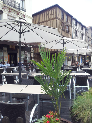 Food & Drinks 5, Hotel du Pot d'Etain, Marne