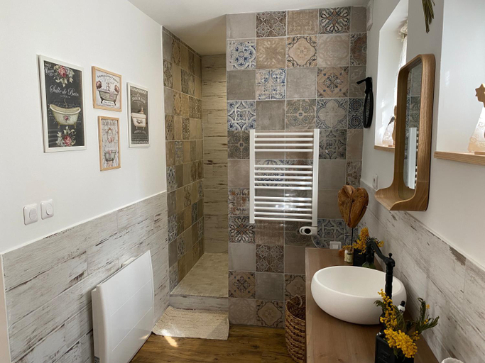 Bathroom 6