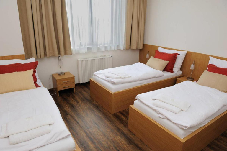 Bedroom 3, Hotel Berounka, Rakovník