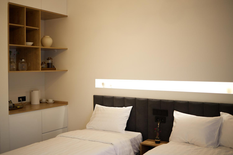 Others 2, BARBAR APART HOTEL