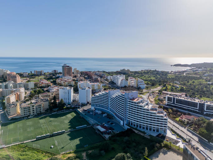 Others 5, Breathtaking Coral Ocean View Apartment at OA, Portimão
