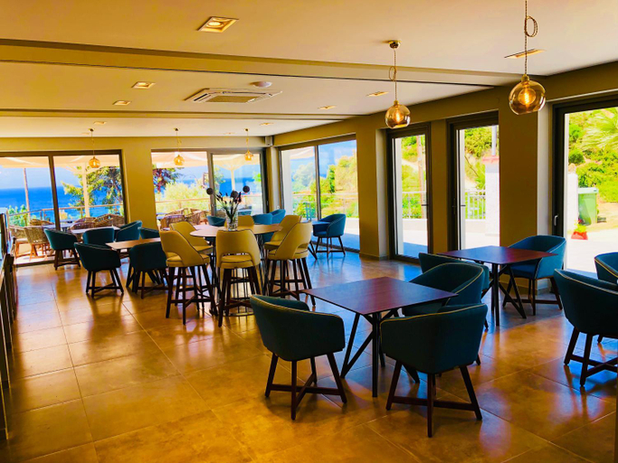 Others 4, Deluxe Two-Bedroom Suite with Sea View & Jacuzzi, Central Macedonia