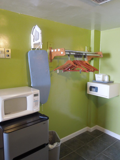 Others 5, Seahawk Motel, Virginia Beach