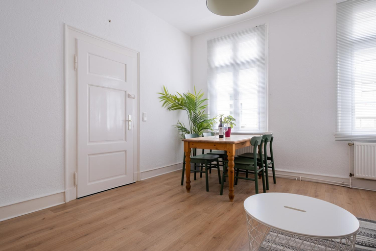 Dining Room 10