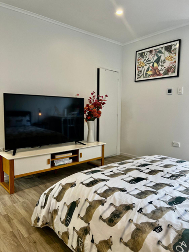 Others 2, Short Stay- YOUR OWN GUESTHOUSE!, Manawatu