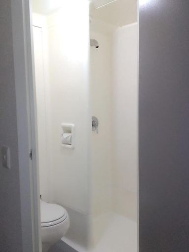 Bathroom 3, SUN1 Kimberley, Frances Baard