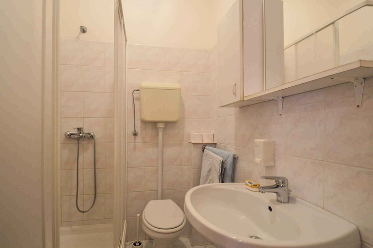 Bathroom, Apartments Pjescana Uvala/istrien 11166, Medulin