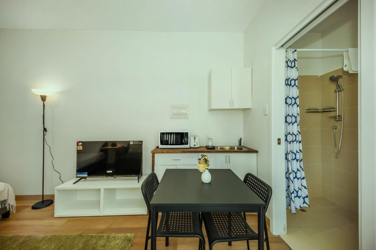 Others 4, Stellar Residence #2, Adelaide