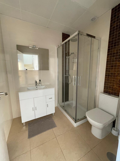 Bathroom 3, Duplex con piscina individual y vistas al mar en Torrevieja, Alicante
