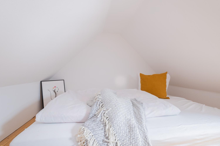 Bedroom 16