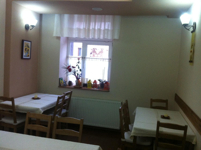 Food & Drinks 2, Pension Daciana, Bacau