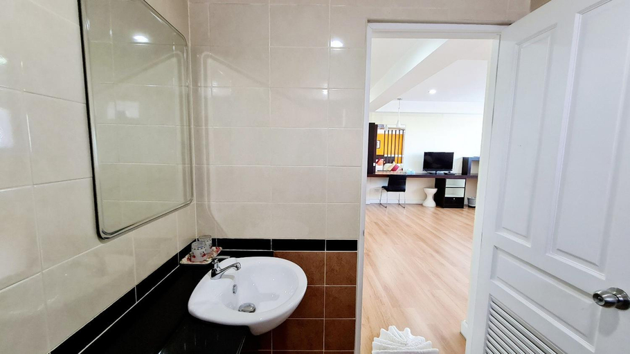 Bathroom 2, TP House @ town , Phuket Island