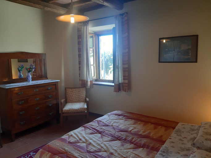 Others 4, Poggio dell'Olivo, Grosseto