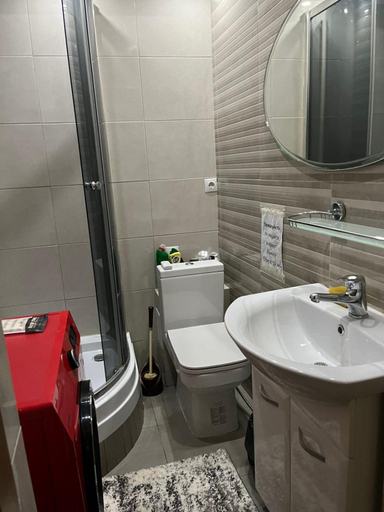 Bathroom 3, Golden Hotel in the Center