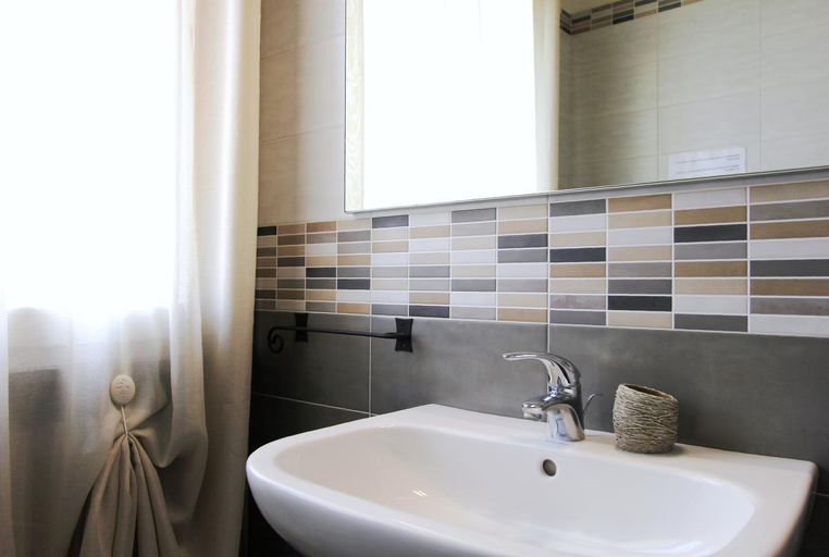 Bathroom 2, Maison N&M, Brescia