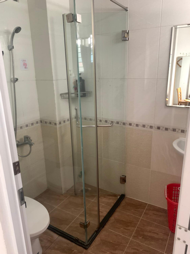 Bathroom 8
