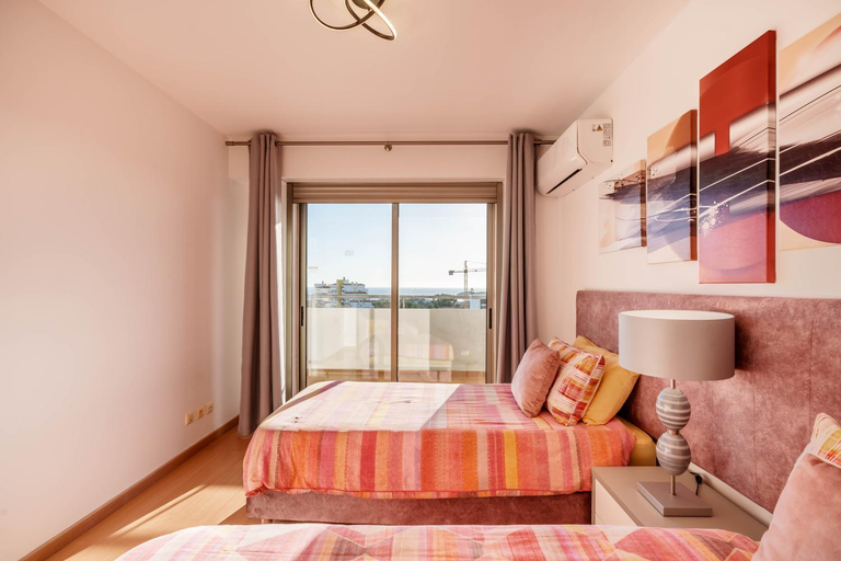 Others 4, Breathtaking Coral Ocean View Apartment at OA, Portimão