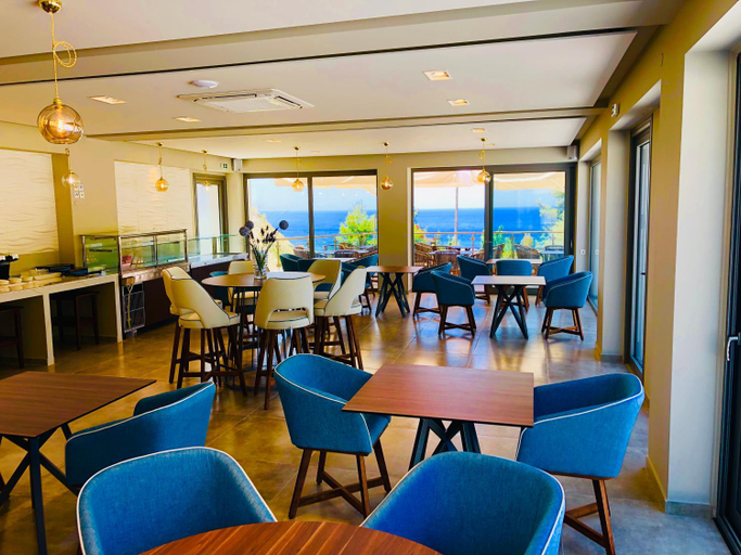 Others 2, Deluxe Two-Bedroom Suite with Sea View & Jacuzzi, Central Macedonia