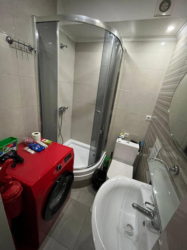 Bathroom 5, Golden Hotel in the Center