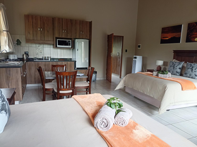 Bedroom 2, Umkhaya Lodge, Umkhanyakude