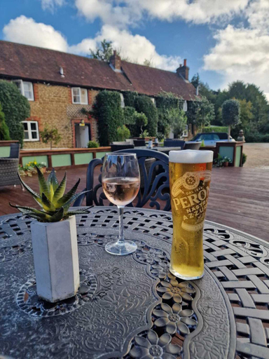 Others 5, The Squirrel Inn, Surrey