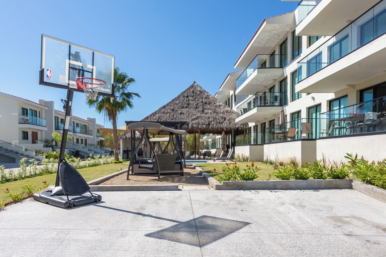 Exterior & Views, El Tigre Golf Resort Quinta San Miguel, Compostela