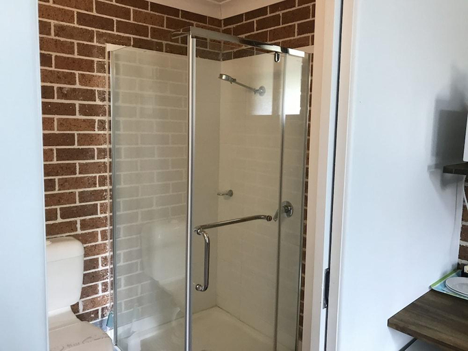 Bathroom 8