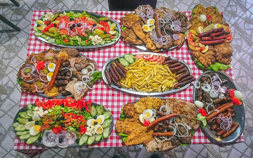 Food & Drinks 5, Auto kamp Titograd
