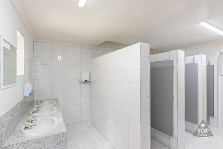 Bedroom 3, Mandurah Caravan and Tourist Park, Murray