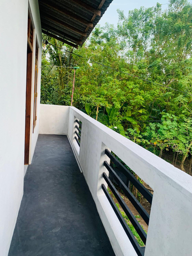 Exterior view 4, River Shine Cottage, Weligama