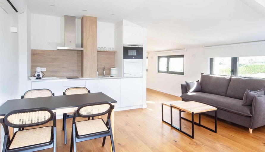 Facilities 5, AG Casa Arnados,1ª linea de playa Razo con jardin, A Coruña