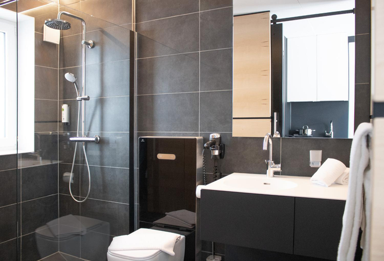 Bathroom 5, RHE Hotel by WMM Hotels, Ortenaukreis