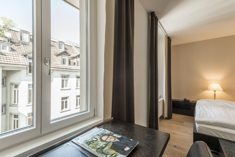 Bedroom 15