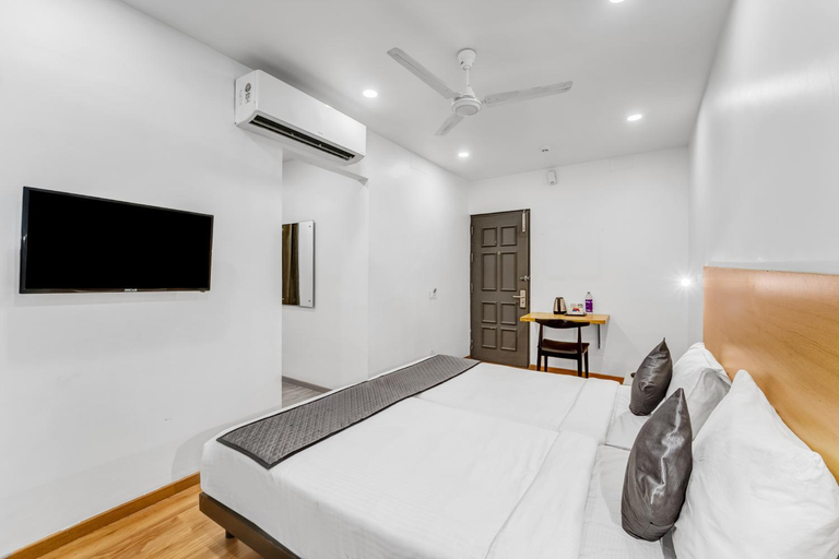 Bedroom 3, UPAR Hotels Thoraipakkam, OMR, Kancheepuram