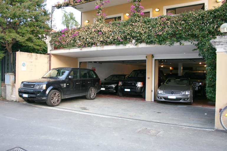 Exterior & Views 1, Hotel Miranda, Savona
